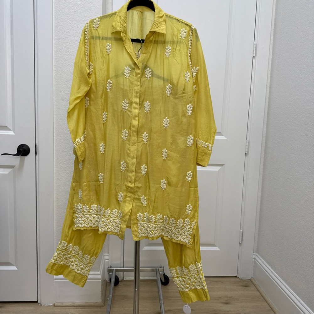 NWT Yellow Lucknowi 2 Piece Set Collar Top And Pants